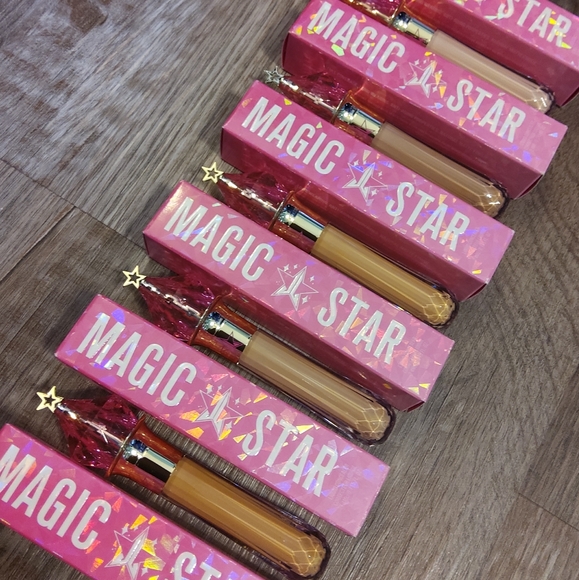 JEFFREE STAR MAGIC STAR Concealer Wand NIB - Picture 8 of 16